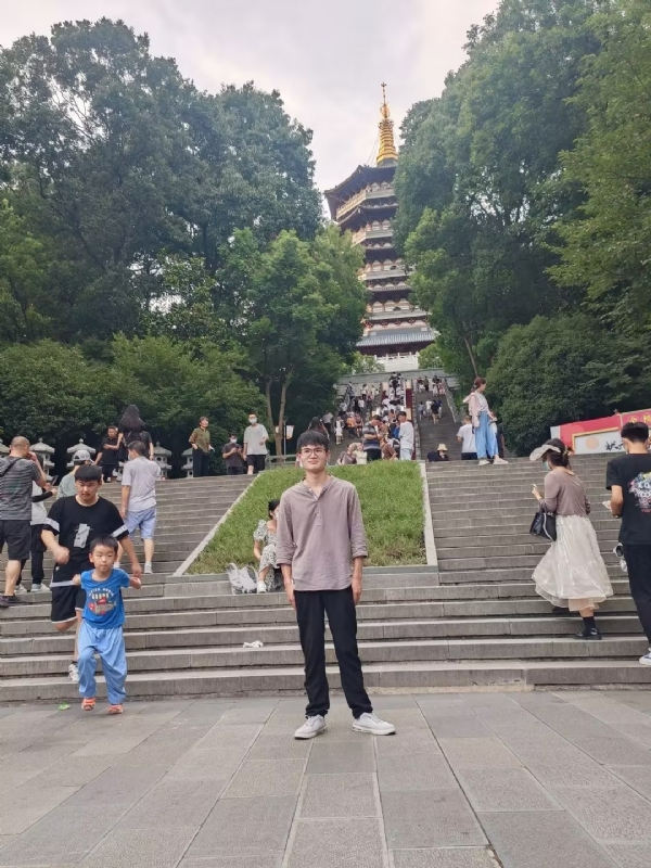 阳光男孩的第二张照片--昆山认干亲服务网